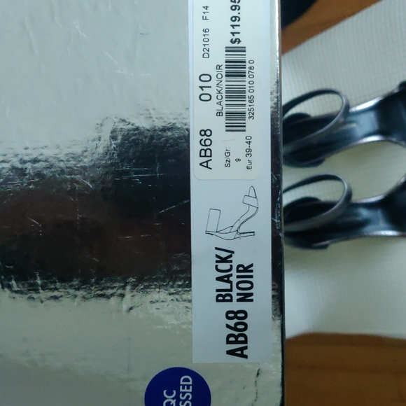 Le chateau heels - Picture 5 of 5